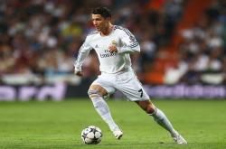 Rookie在西班牙队比赛中反败为胜，刷新纪录引发热议！全场沸腾不已